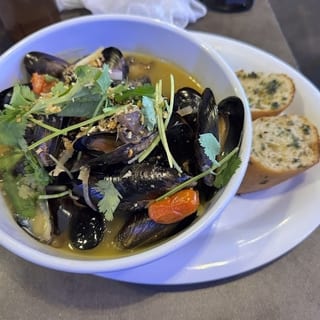 Mussel Vin Blanc